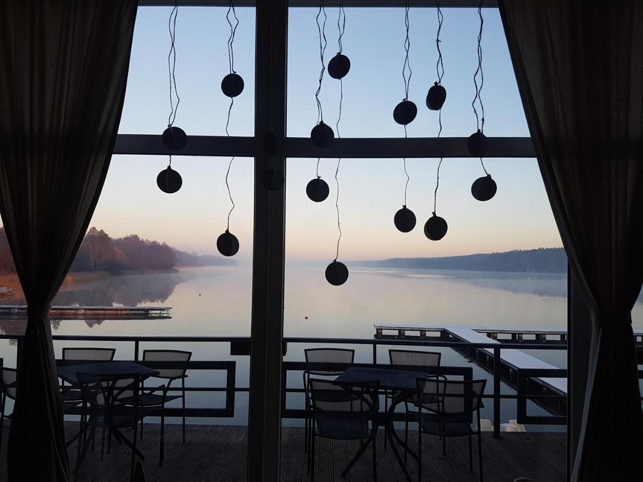بوزنان Kaskada Hotel المظهر الخارجي الصورة